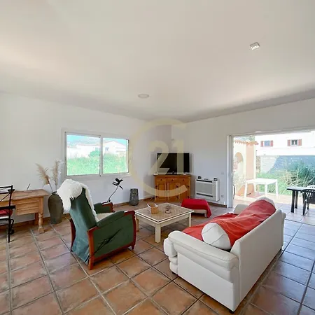 - Maison T4 Avec Jardin